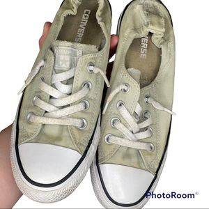 Army green Converse Chucks fits Women’s size 8